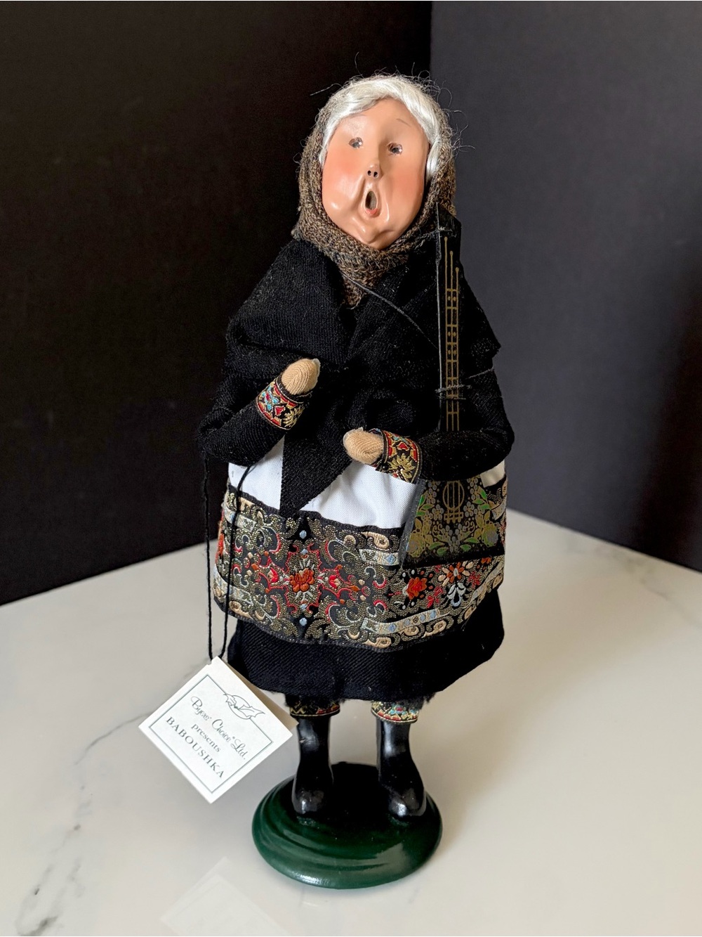 Baboushka Caroler by Byers' Choice